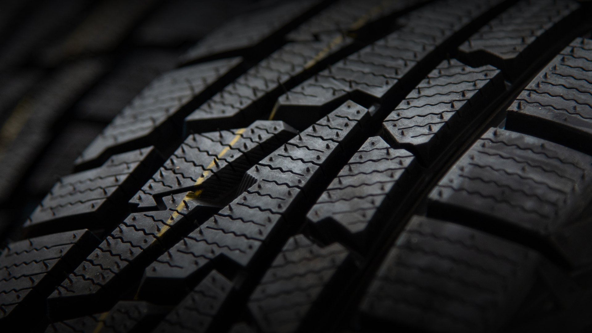 Background for Creamery Tire Responsive website Case